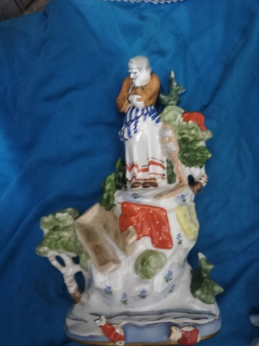 Продаётся советские статуэтки фарфоровые лфз Вербилки