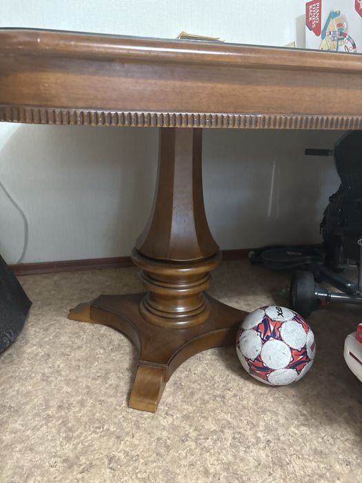 Стол малазия.