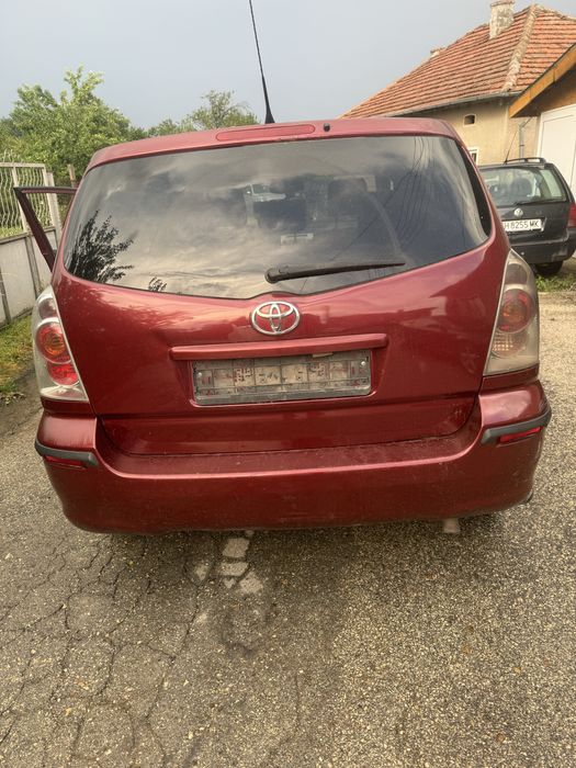Тойота Корола Версо 2,0д 116кс на части/Toyota corola verso 2,0d 116k na chasti