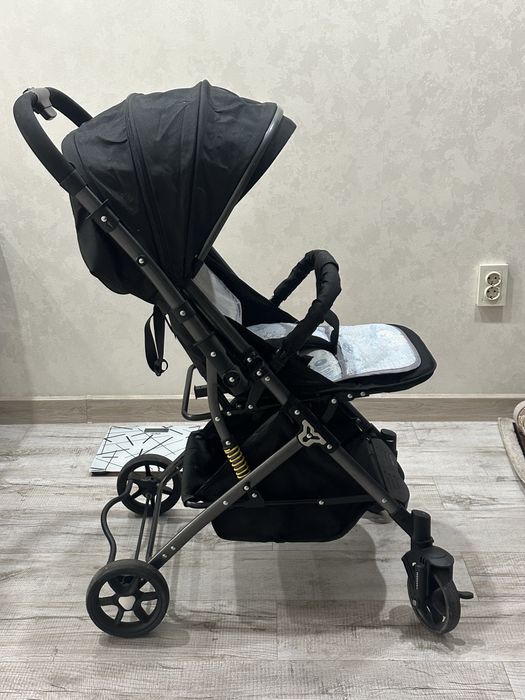 Коляска для ребенка