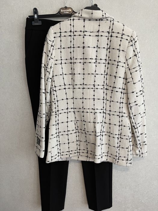 Брючный костюм новый