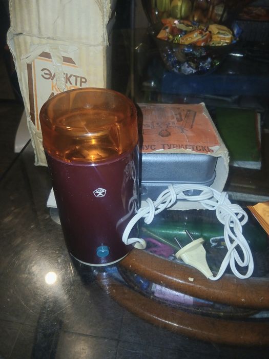 Кофемолка ссср  Новая