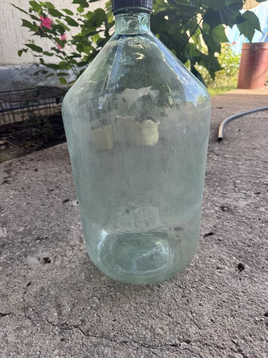 Бутыль стеклянная