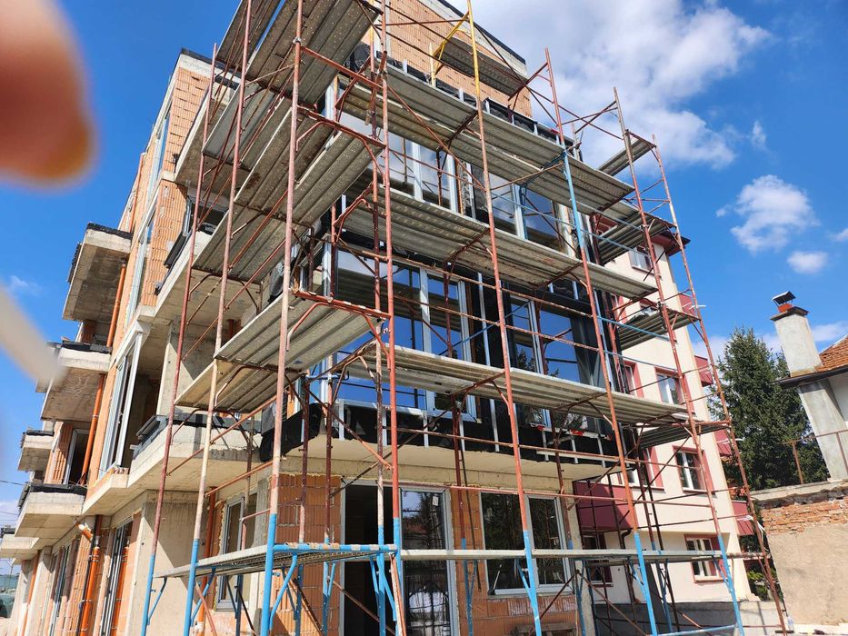 Продава се Тристаен апартамент в София, Манастирски ливади - 140 кв.м за 9 €/кв.м - Снимка #2
