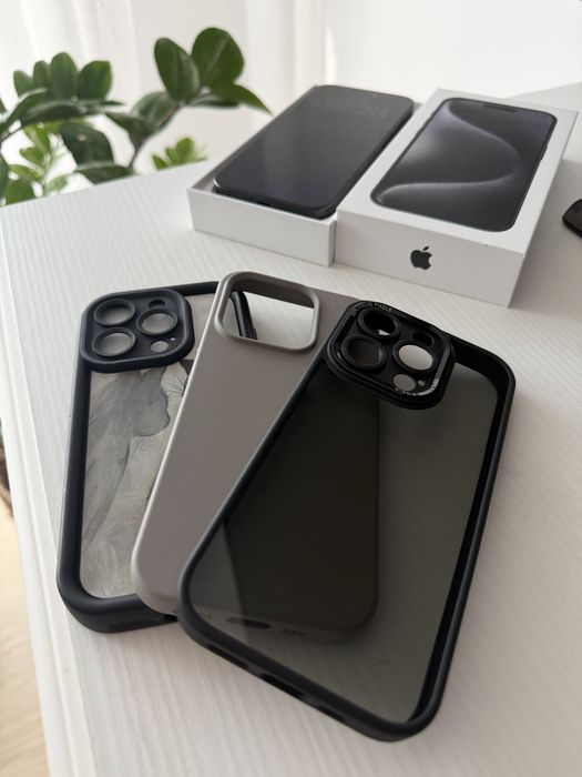 iPhone 15 Pro 256GB – FOARTE BINE ÎNTREȚINUT  + HUSE + cutie