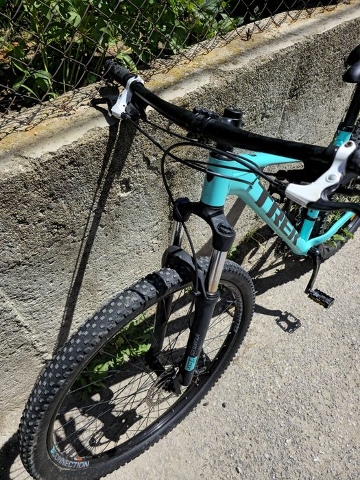 Trek Marlin 6 29 цола 24 скорости заключваща се вилка Дискови спирачки