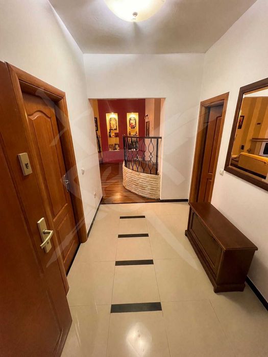 Продава се Етаж от къща в Свети Влас - 200 кв.м за 3100 €/кв.м - Снимка #3