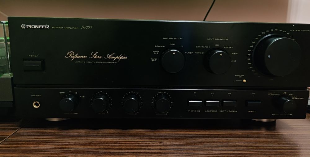 Pioneer A-777 amplificator anii 90