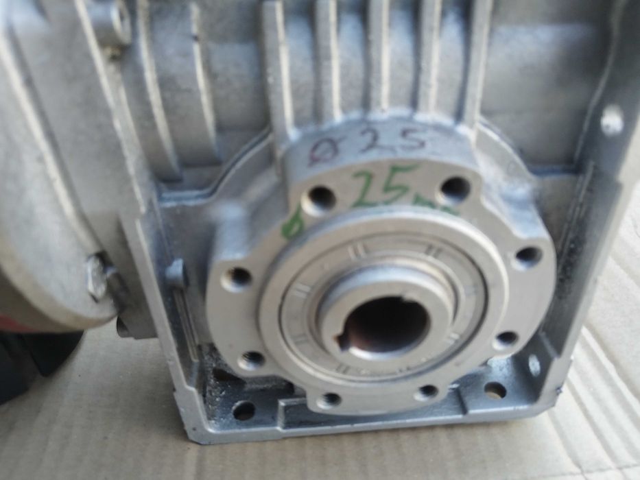 Reductor cu motor rotisor 15 rpm îndoit țeavă solar