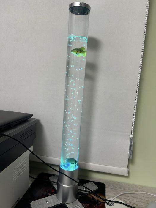 Декоративна лампа с рибки