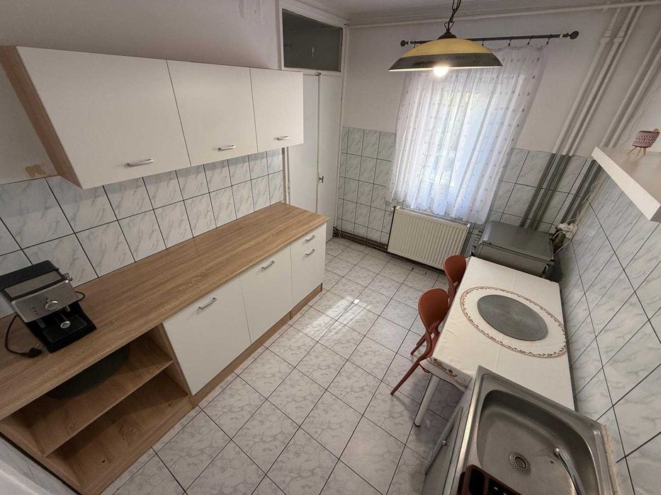 Propietar inchiriez apartament 2 camere, et 1, langa spitalul Judetean