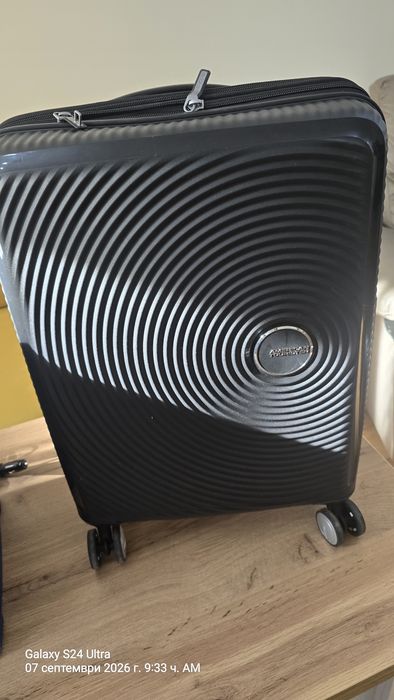 твърд куфар American Tourister Soundbox