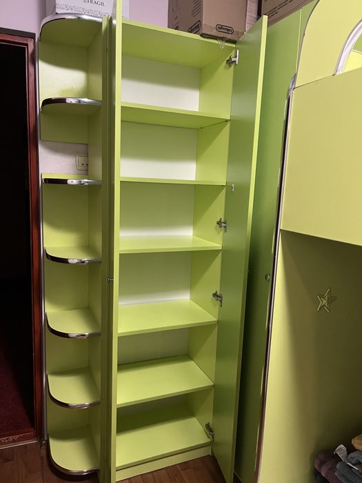 Mobilă completă pentru camera copiilor