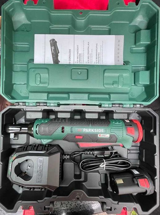 PARKSIDE® 12 V акумулаторна тресчотка 54Nm. Отлична за зглобяване и разглобяване на всякакви винтове,болтове и гайки на автомобил и други машини. Внос