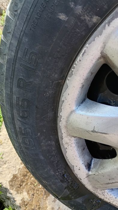 Anvelope vara Michelin cu genti tabla pt Opel folosite 1 sezon