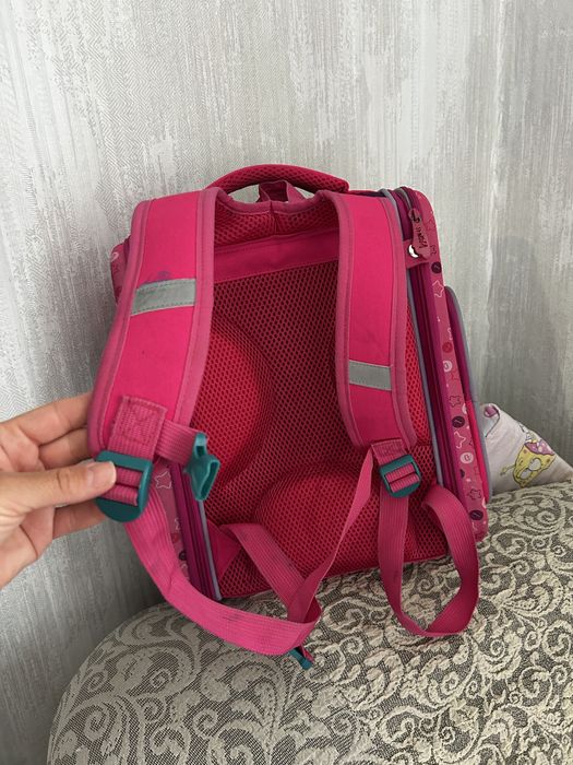 Школьный ранец с 1 по 4 класс