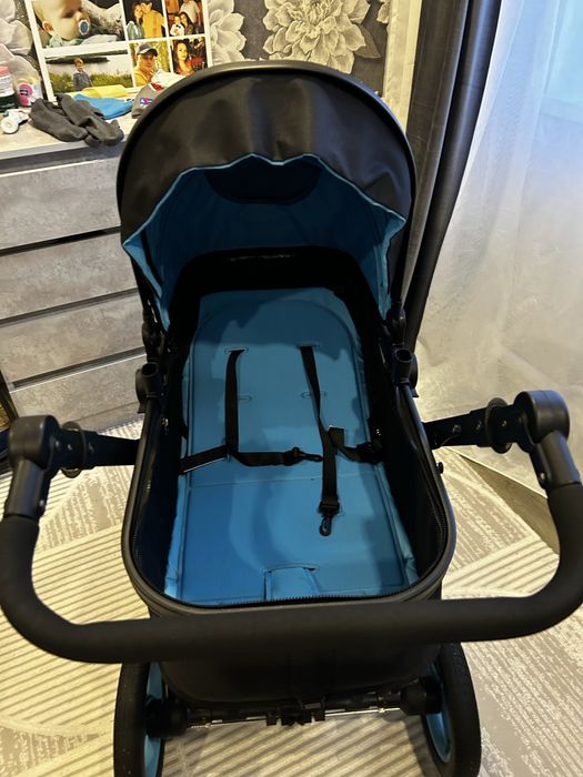 Продам детскую коляску