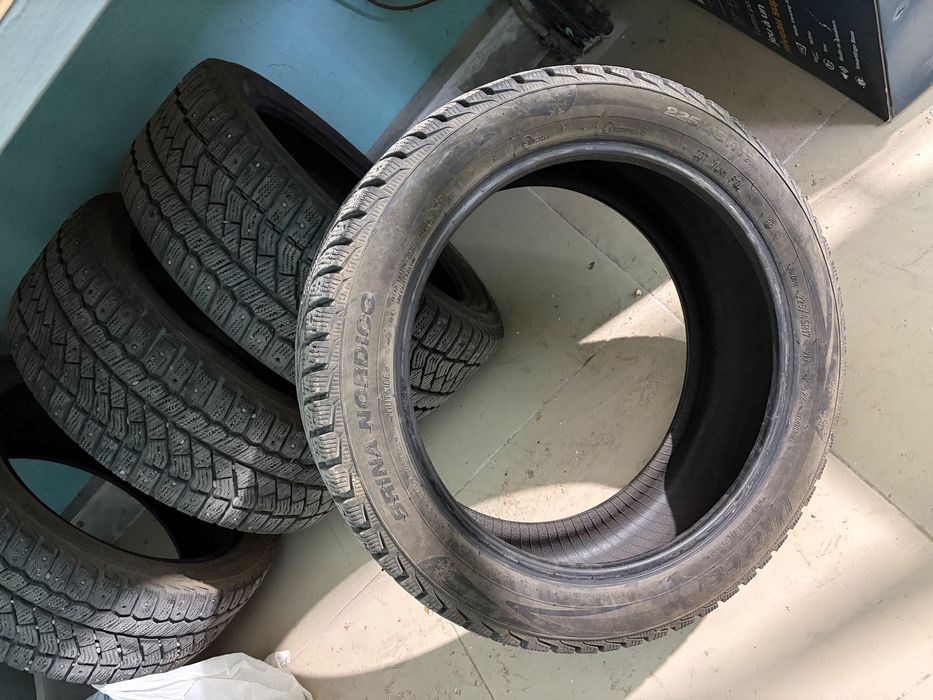 Шины зимние б. у.