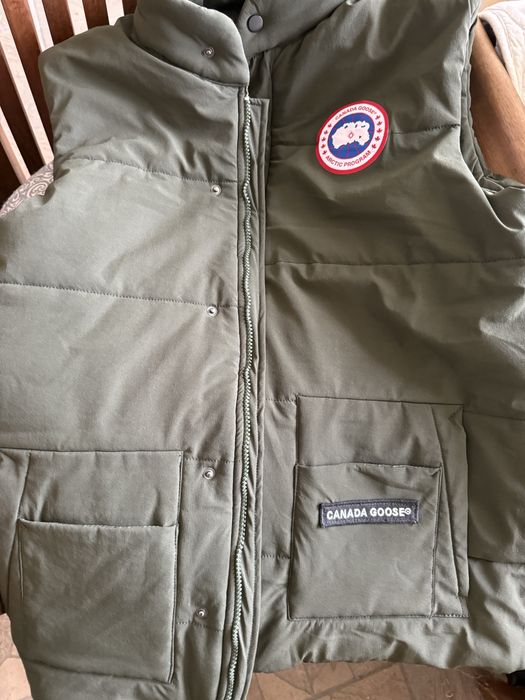 Vesta Canada Goose