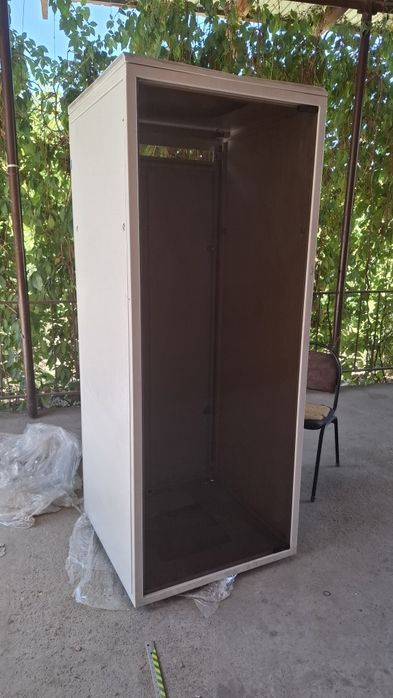 Серверный шкаф 42