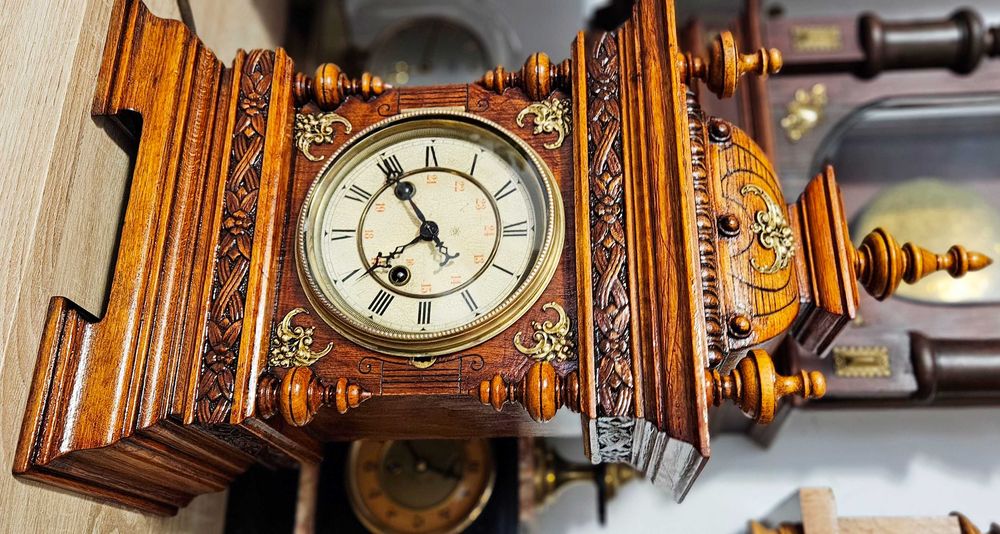 Ceas de semineu cu pendula Junghans