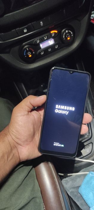 Продам сотовый телефон Samsung