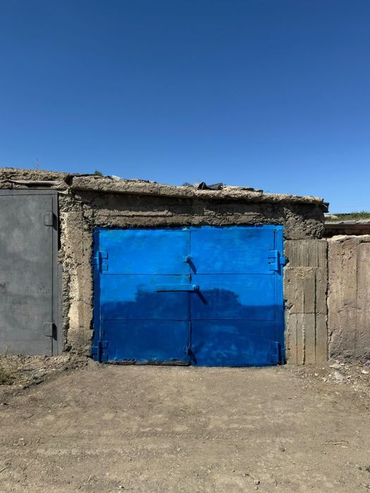 Гараж большой