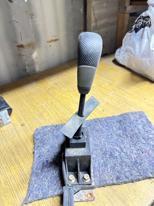 Запчасти Mitsubishi Montero 2002год