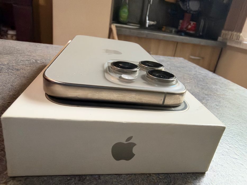Apple iPhone 16 Pro 256GB – Natural Titanium