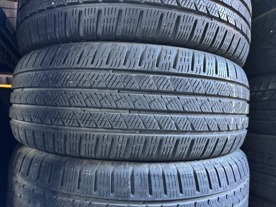 Anvelope 225/60/18 Vredestein