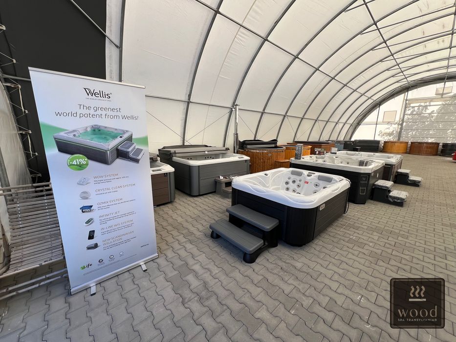 Makalu Life DELUX - Wellis - Jacuzzi - Minipiscina