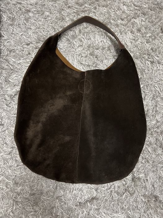 Дамска чанта от естествен велур