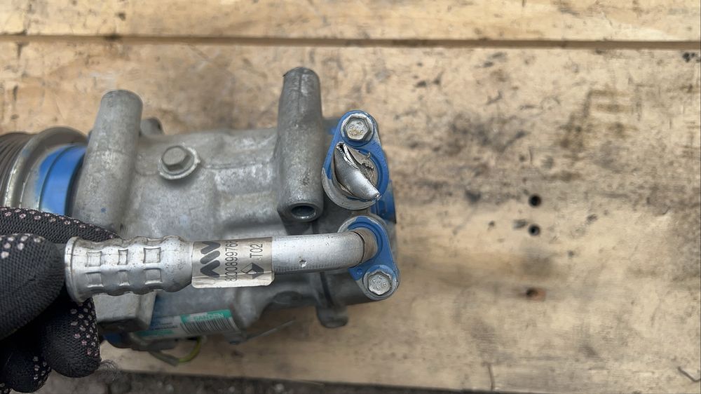 Компрессор кондиционера Лада Ларгус кондёр Lada largus