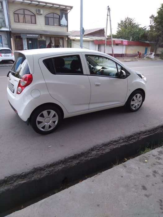 Шевролет спарк сотилади