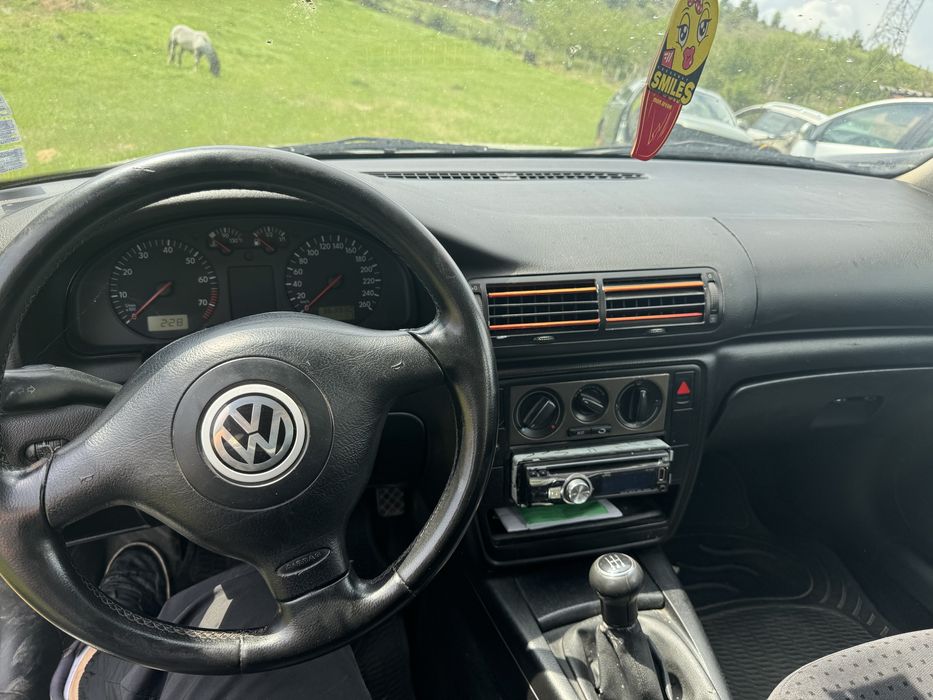 VW Passat B5 1.8 125 на части