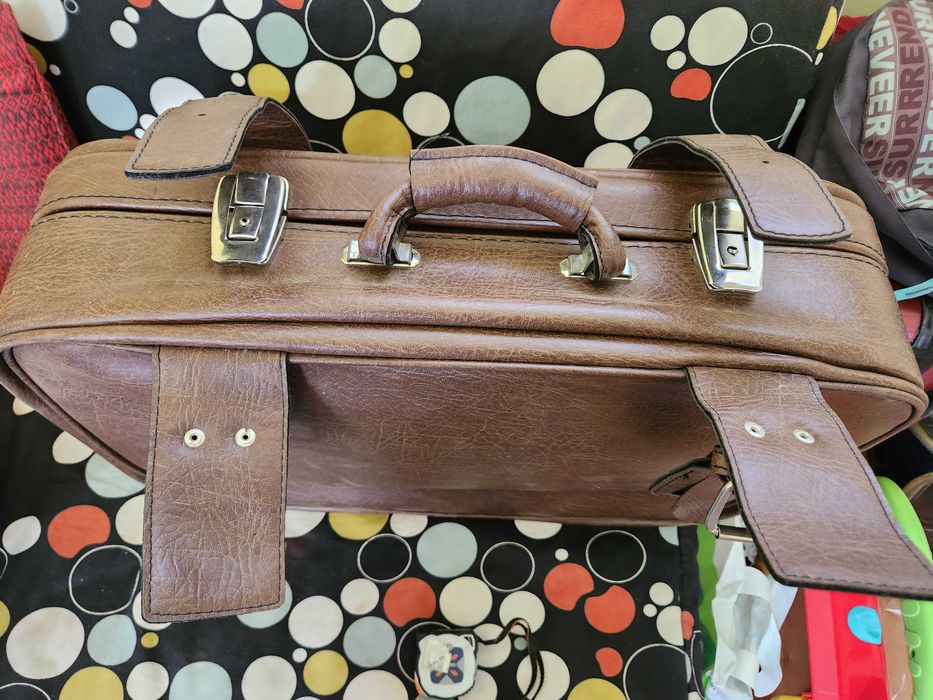 Geamantan piele vintage