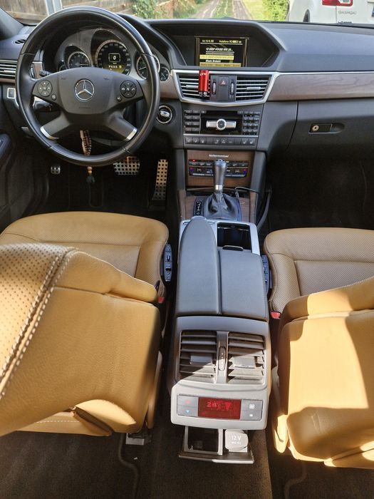 MERCEDES-BENZ E-Class 2011 — imagine 5