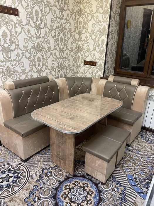 Угалок шу туриши стол+угил+пуфги камплект