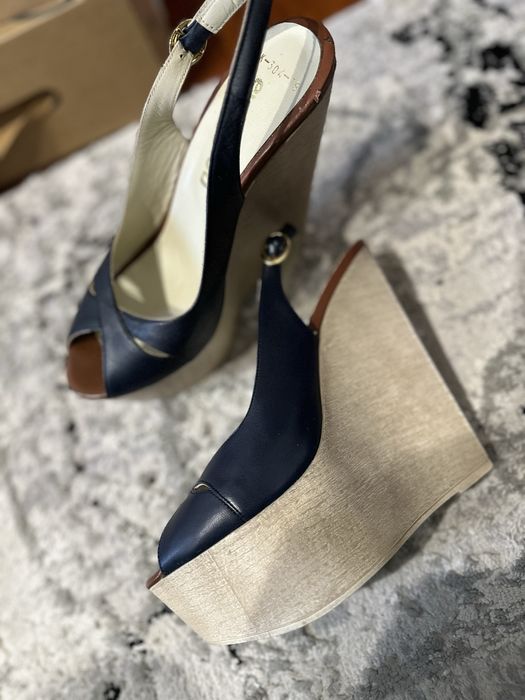 Босоножки женские на платформе