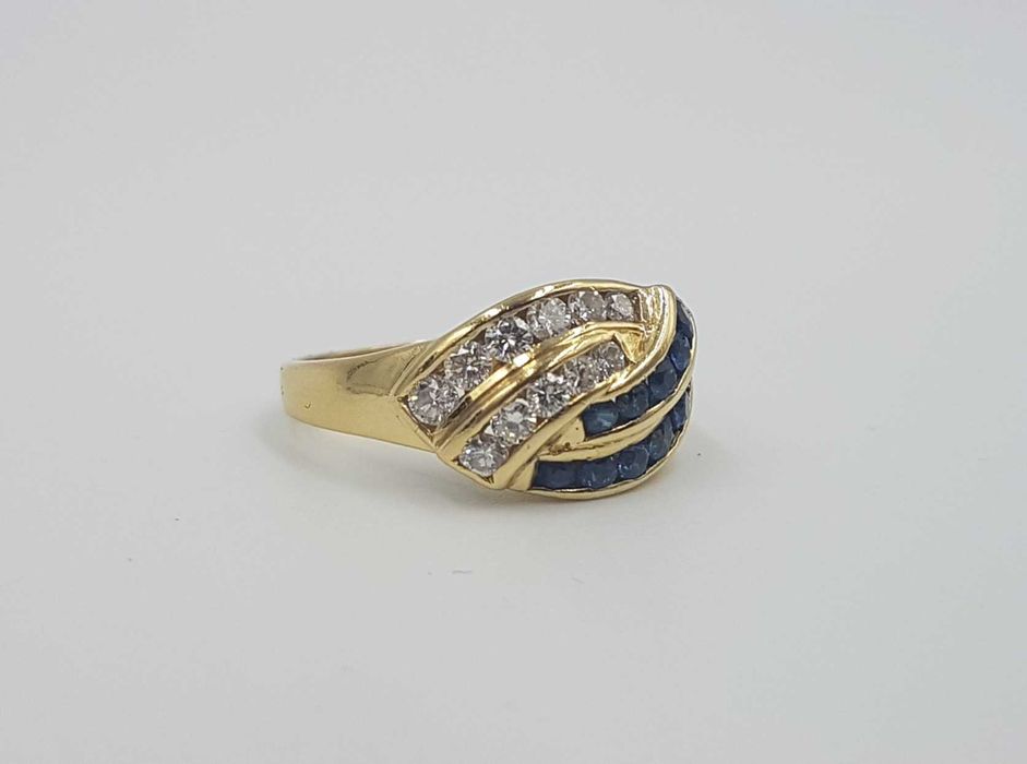 Deosebit inel vintage din aur 18 k, safire si diamante naturale