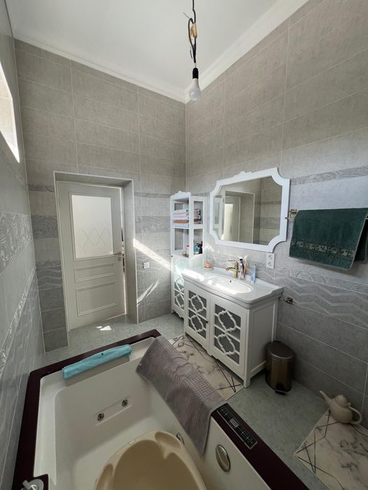 Дом за музеем!!!