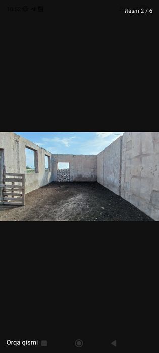 Molxona (Tovuqxona) Sotiladi.