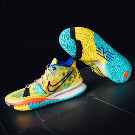 Nike Kyrie 7.