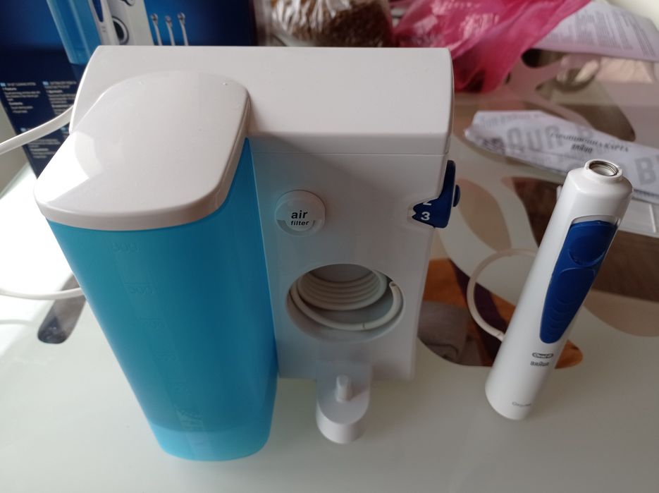 Зъбен душ oral B