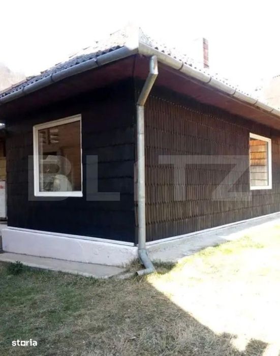 Cabana cu piscina si sistem fotovoltaic, 60 mp, zona Maguri Racatau