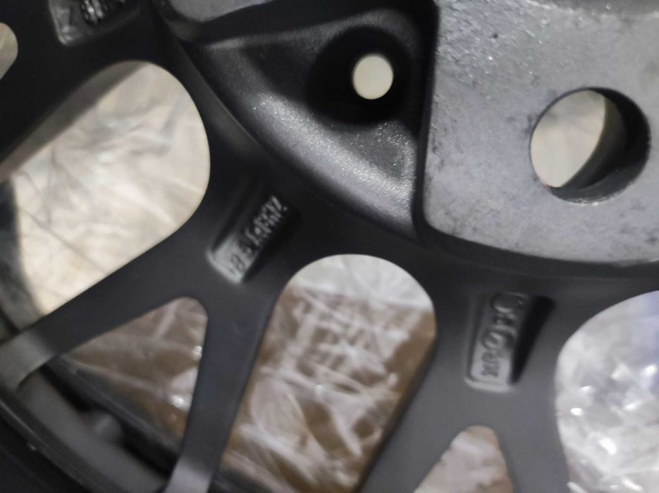 18 Цола 2 х 8,5J  2 х10j ET30 Rondell 0034 r.o.d 5x112