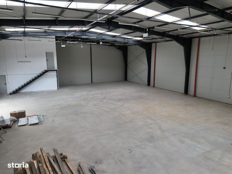 Inchiriez Showroom si Hale depozitare + birouri