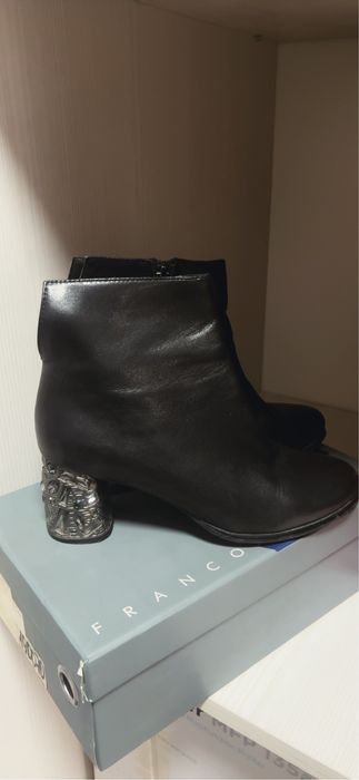 Продам кожанные ботильоны