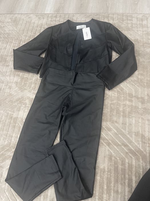 Дамски кожен клин и кожено яке