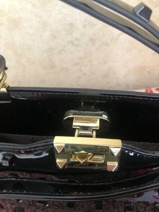 Сумка лаковая кожа